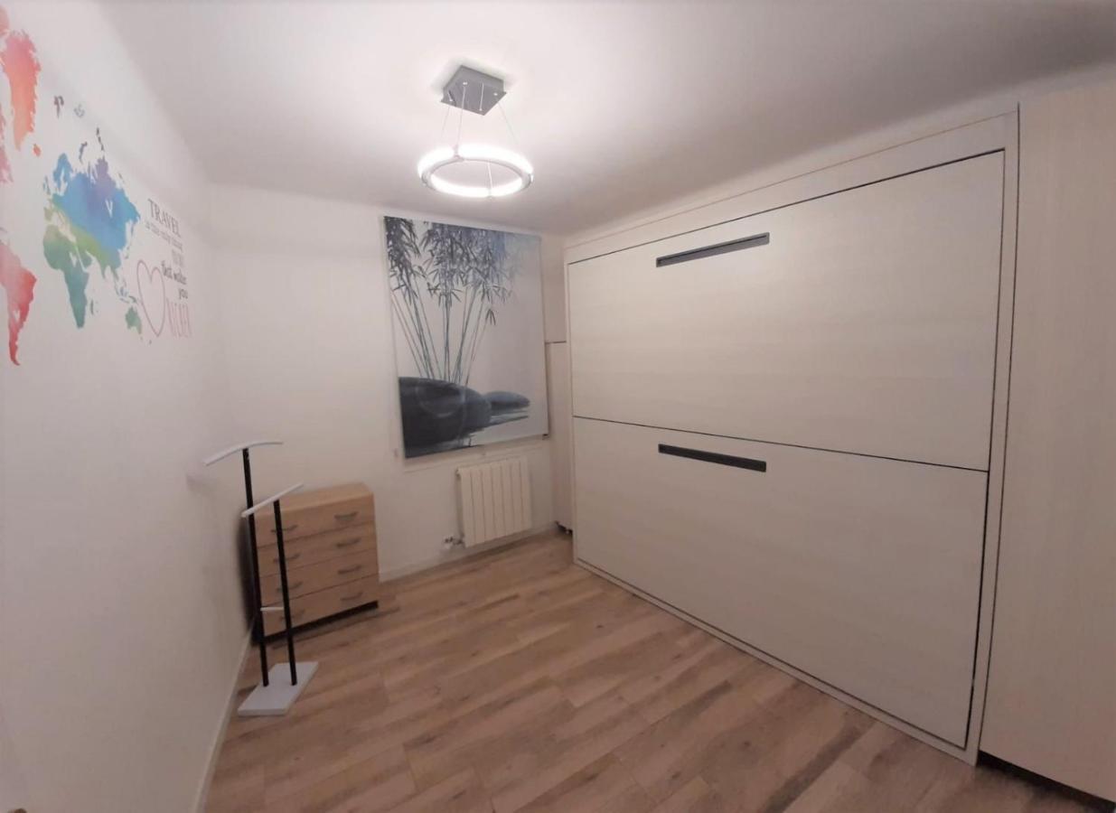Apartamento Nuria Figueres  Buitenkant foto