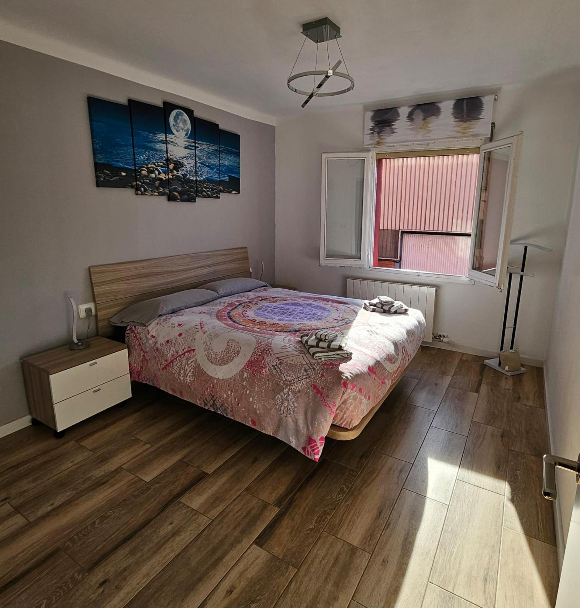 Apartamento Nuria Figueres  Buitenkant foto