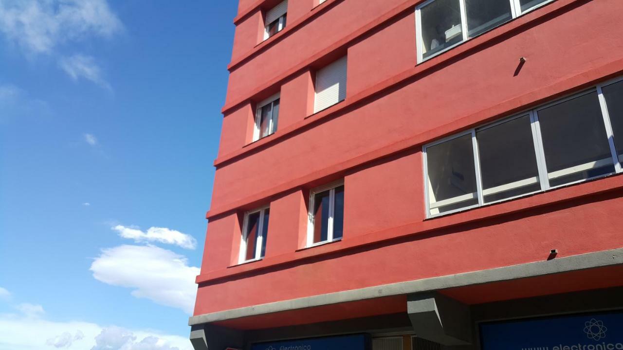 Apartamento Nuria Figueres  Buitenkant foto